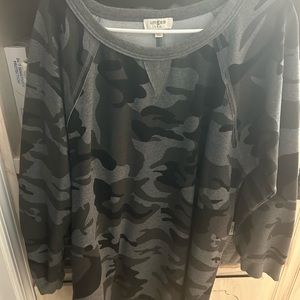 Camo top